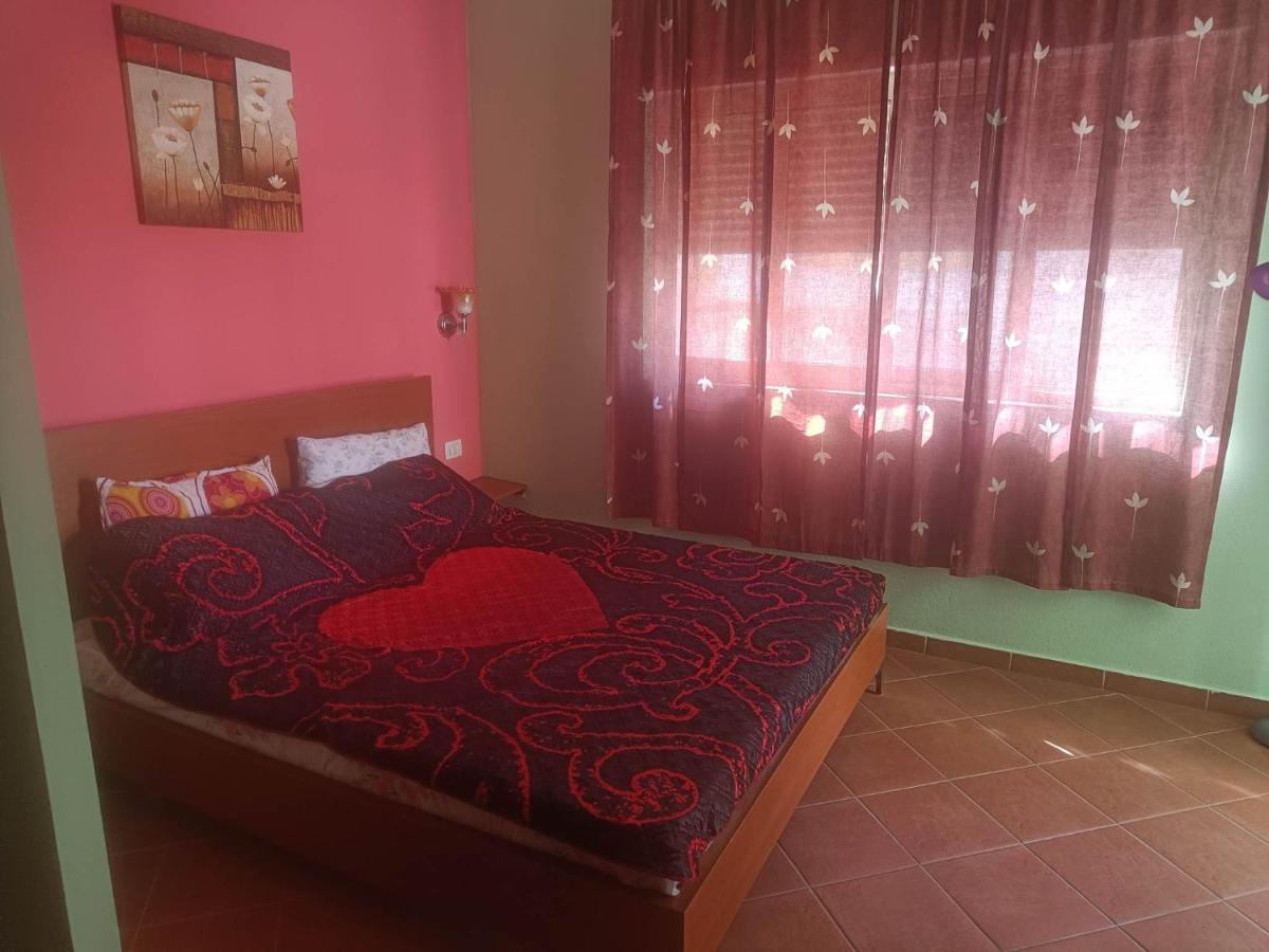 Aldom Apartments Durrës 外观 照片
