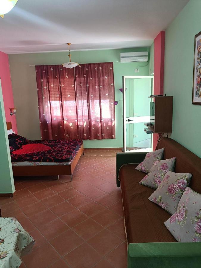 Aldom Apartments Durrës 外观 照片