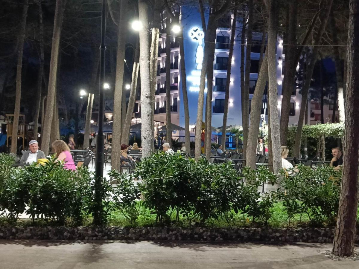 Aldom Apartments Durrës 外观 照片