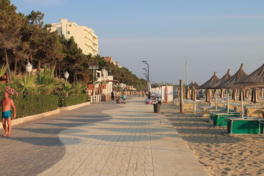Aldom Apartments Durrës 外观 照片