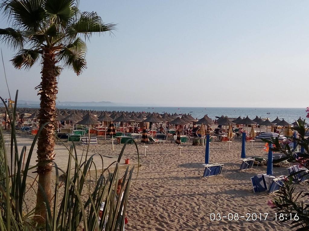 Aldom Apartments Durrës 外观 照片